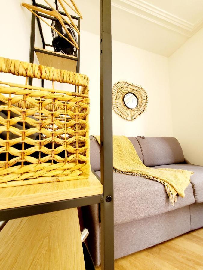 Jeannette Avec Balcon Et Juste A 130 Metres ! Plein Centre ! Wifi - Draps Serviettes Inclus ! * Trouville-sur-Mer
